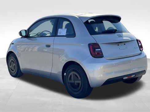 New 2025 FIAT 500 e image 5