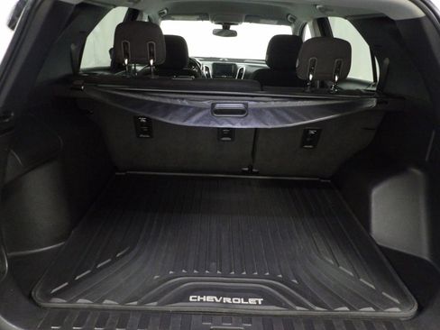 Used 2019 Chevrolet Equinox LT FWD image 8