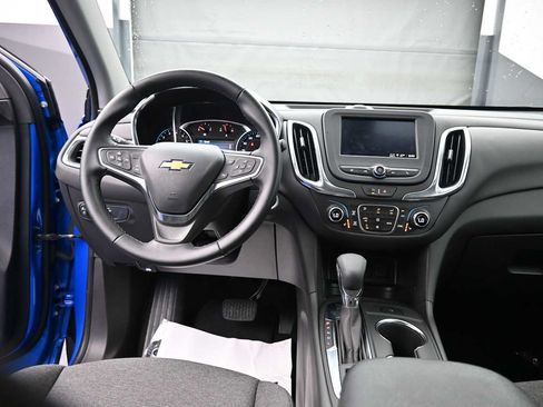Used 2024 Chevrolet Equinox LT AWD/4WD image 14