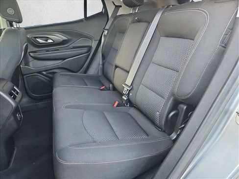 Used 2024 GMC Terrain SLE w/ Elevation Edition FWD image 18