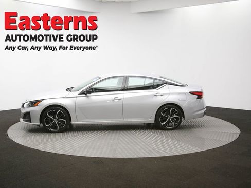 Used 2024 Nissan Altima 2.5 SR image 58