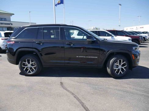 New 2025 Jeep Grand Cherokee Limited image 20