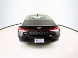 Used 2022 Hyundai Elantra SEL w/ Convenience Package image 6