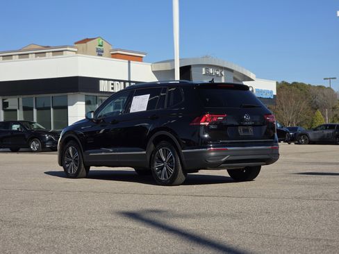 Used 2024 Volkswagen Tiguan Wolfsburg Edition image 5