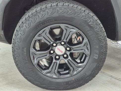 Used 2024 GMC Canyon Elevation w/ Convenience Package RWD image 22