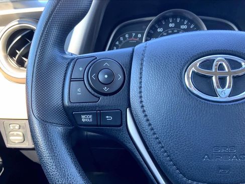 Used 2015 Toyota RAV4 XLE image 23