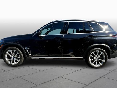 Certified 2025 BMW X5 xDrive40i w/ Premium Package image 32