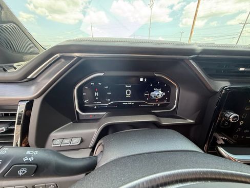 Used 2023 GMC Sierra 1500 Denali Ultimate AWD/4WD image 17