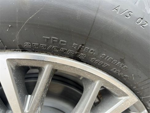 New 2026 Chevrolet Traverse LT w/ Enhanced Driving Package image 13