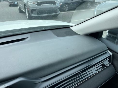 Used 2025 Toyota Camry LE image 34