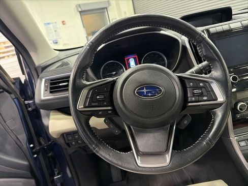 Used 2022 Subaru Ascent Limited w/ Technology Package image 16