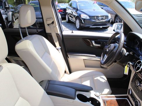Used 2015 Mercedes-Benz GLK 350 2WD image 11