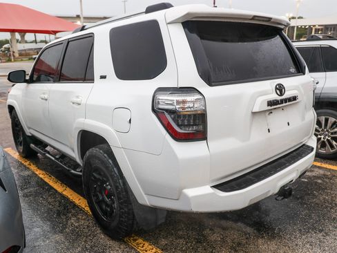 Used 2021 Toyota 4Runner SR5 Premium w/ Moonroof Package RWD image 10