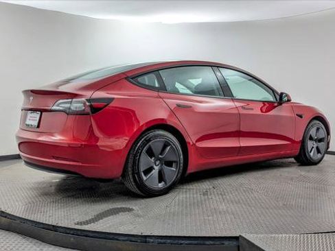 Used 2022 Tesla Model 3 Standard Range image 7