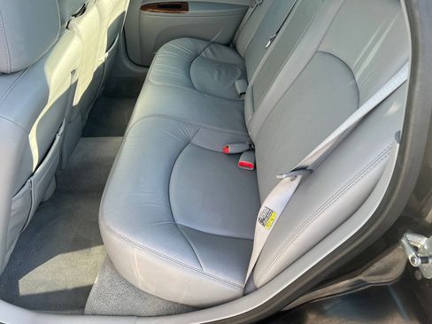 Used 2006 Buick LaCrosse CXL w/ Driver Confidence Package FWD image 21