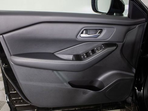 Used 2026 Nissan Rogue SV w/ Cold Weather Package image 25