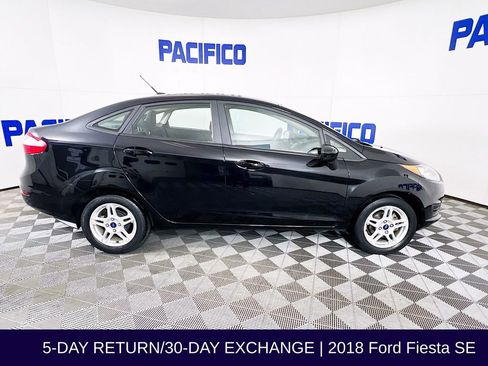 Used 2018 Ford Fiesta SE image 9