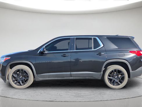 Used 2021 Chevrolet Traverse LS w/ LPO, Blackout Package AWD/4WD image 16