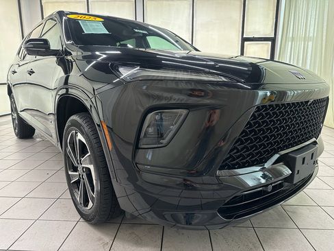 Certified 2025 Buick Enclave Sport Touring image 2