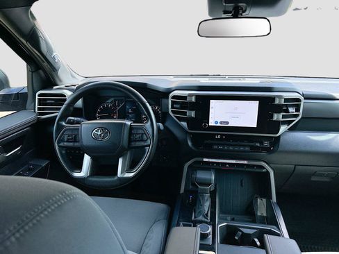 Used 2025 Toyota Tundra SR5 AWD/4WD image 16