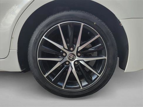 Used 2024 Toyota Camry SE FWD image 9
