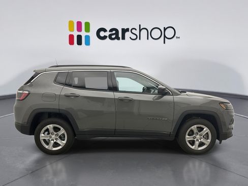 Used 2023 Jeep Compass Latitude AWD/4WD image 6