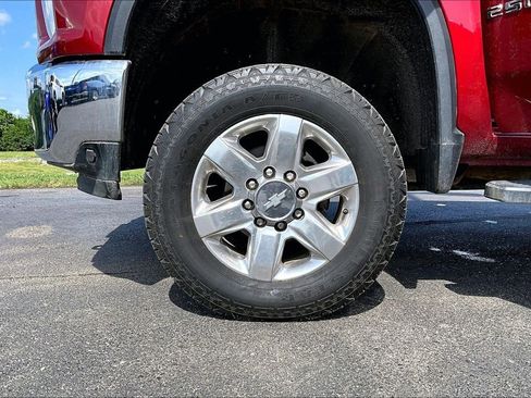 Used 2020 Chevrolet Silverado 2500 LTZ w/ LTZ Convenience Package AWD/4WD image 2