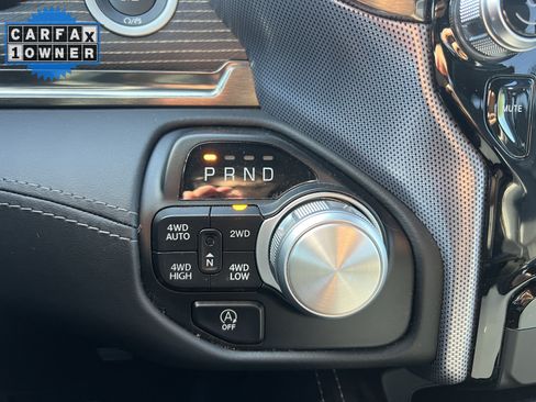 Used 2020 RAM 1500 Limited w/ Black Appearance Package AWD/4WD image 26