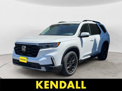 Certified 2025 Honda Pilot Touring