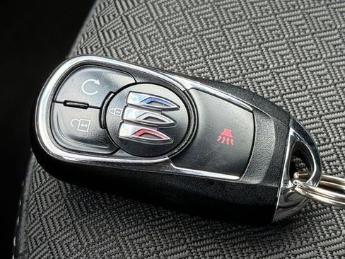 Used 2025 Buick Encore GX Preferred FWD image 21