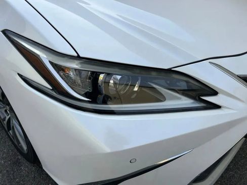 Used 2020 Lexus ES 350 w/ Premium Package FWD image 32
