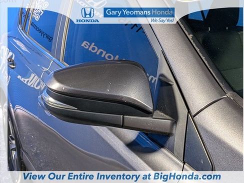 Used 2018 Toyota RAV4 XLE FWD image 14