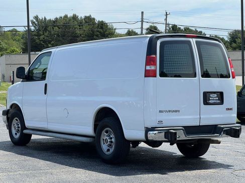 Used 2020 GMC Savana 2500 w/ Driver Convenience Package RWD image 10
