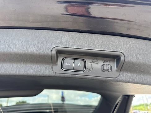 New 2026 Ford Explorer ST-Line w/ ST-Line Street Pack AWD/4WD image 12