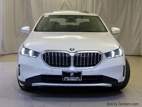 Certified 2025 BMW 530i xDrive AWD/4WD image 5