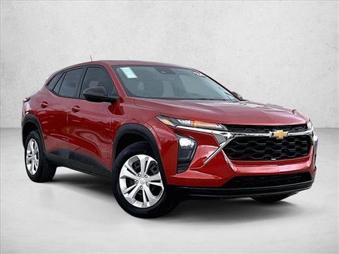Used 2024 Chevrolet Trax LS FWD image 12