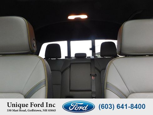 Used 2024 Chevrolet Colorado ZR2 w/ ZR2 Convenience Package III AWD/4WD image 28