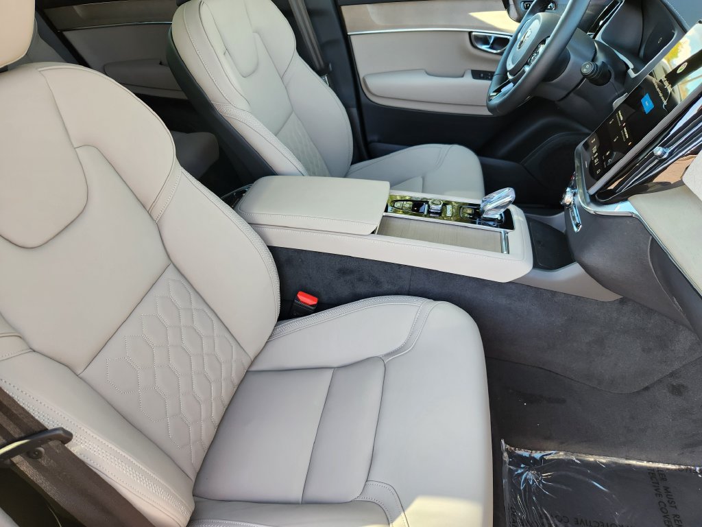 New 2027 Volvo XC90 T8 Plus AWD/4WD image 5