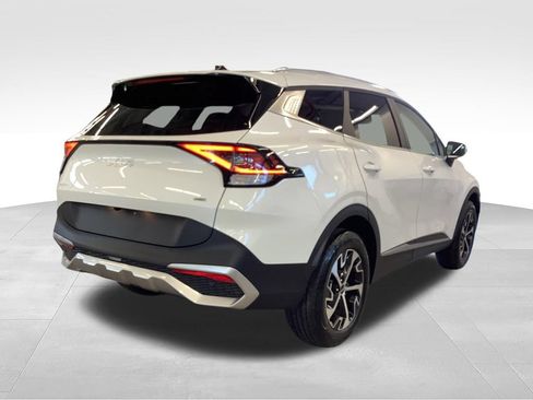 Used 2023 Kia Sportage EX AWD/4WD image 24