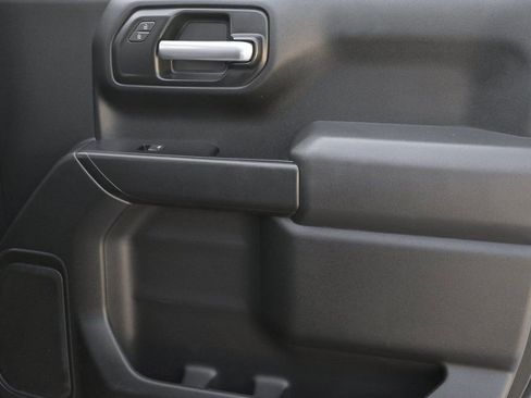 Used 2022 Chevrolet Silverado 1500 Custom RWD image 20