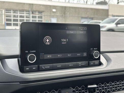 Certified 2023 Honda Accord EX image 24