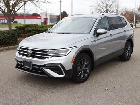 Used 2022 Volkswagen Tiguan SE image 6