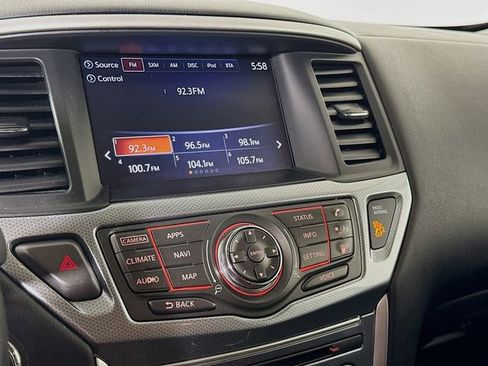 Used 2018 Nissan Pathfinder SL w/ Midnight Edition Package image 16