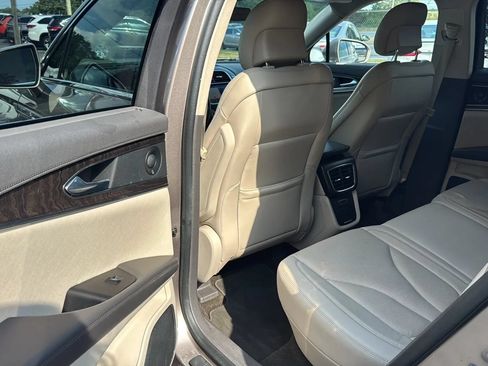 Used 2019 Lincoln Nautilus Reserve w/ Driver Assistance Package FWD image 15