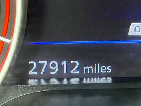 Used 2025 Nissan Altima 2.5 SV image 40