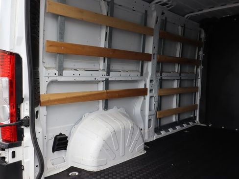 Used 2025 RAM ProMaster 2500 w/ U-Haul Equipment Group FWD image 30