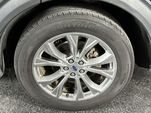 Used 2022 Ford Explorer Limited w/ Equipment Group 301A image 14