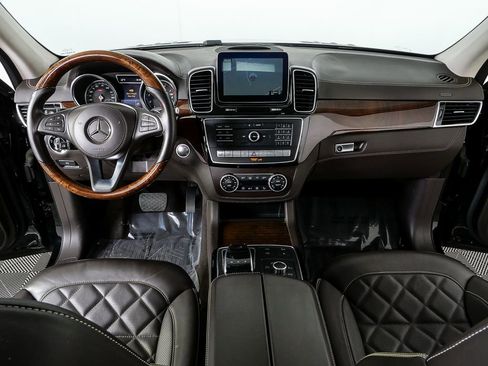 Used 2019 Mercedes-Benz GLS 550 4MATIC image 18