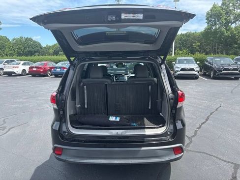 Used 2019 Toyota Highlander XLE FWD image 10
