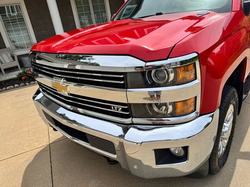 Used 2015 Chevrolet Silverado 2500 LTZ w/ LTZ Plus Package AWD/4WD image 27